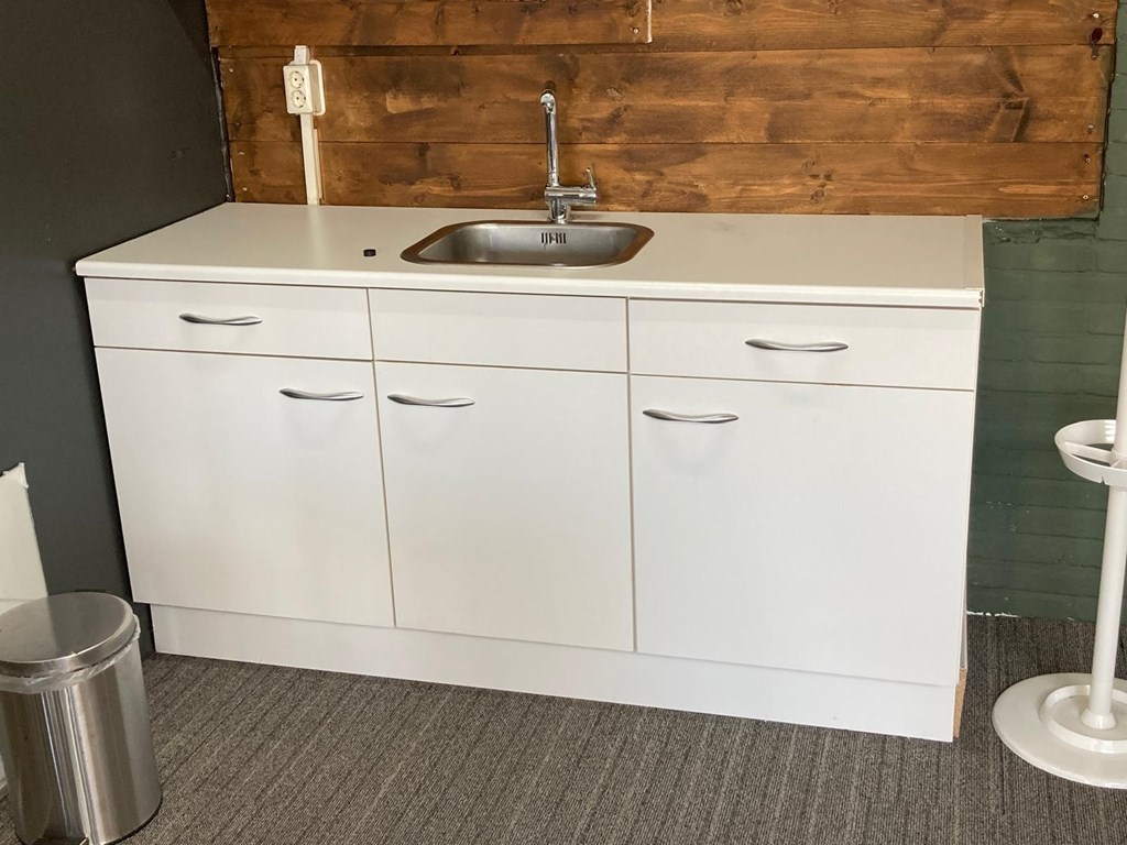 WhatsApp Image 2025-04-09 at 14.33.16 (4).jpeg